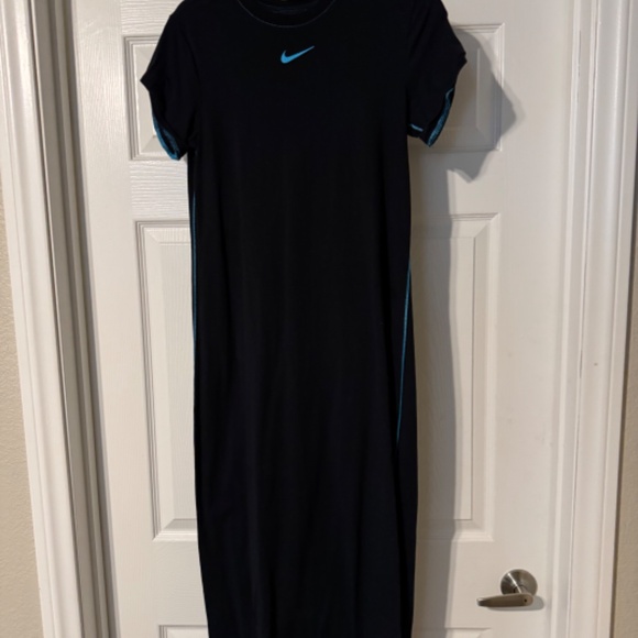 Nike Dresses & Skirts - Nike Ladies Maxi Dresses Used